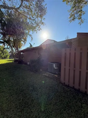 6190 Pine Tree Lane Tamarac FL 33319