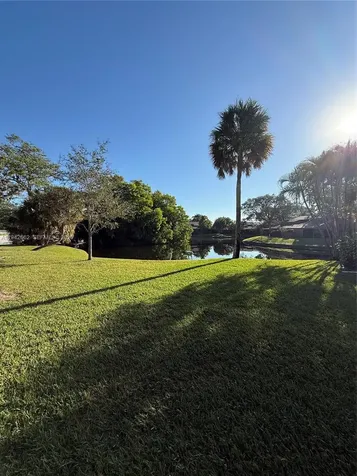 6190 Pine Tree Lane Tamarac FL 33319