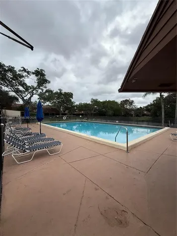 6190 Pine Tree Lane Tamarac FL 33319