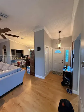 6190 Pine Tree Lane Tamarac FL 33319