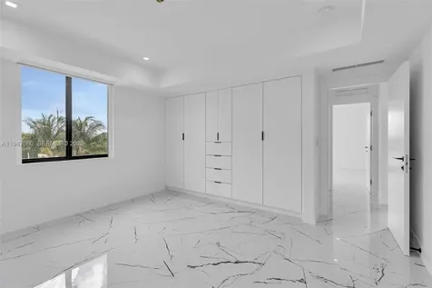 141 Grassy Road Key Largo FL 33037