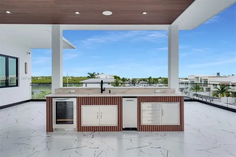 141 Grassy Road Key Largo FL 33037