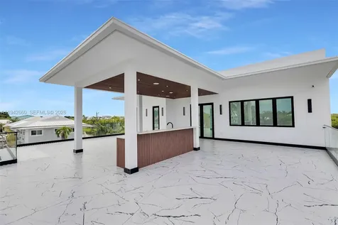 141 Grassy Road Key Largo FL 33037