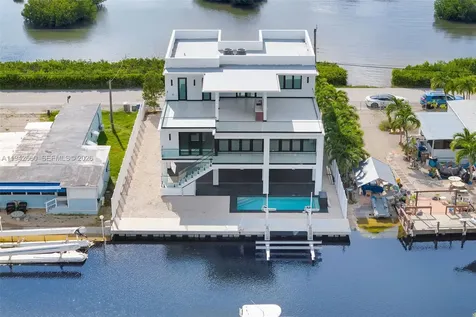 141 Grassy Road Key Largo FL 33037