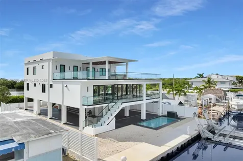 141 Grassy Road Key Largo FL 33037