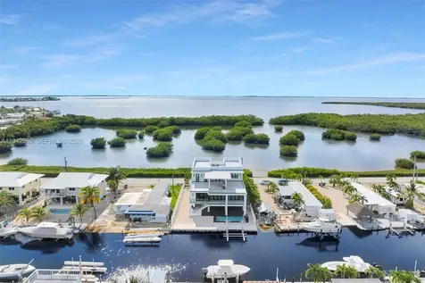 141 Grassy Road Key Largo FL 33037