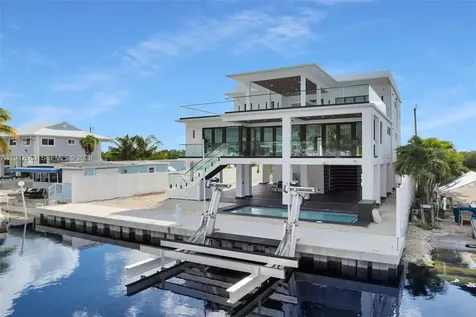 141 Grassy Road Key Largo FL 33037