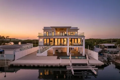 141 Grassy Road Key Largo FL 33037