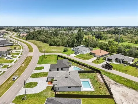 357 El Dorado Boulevard S Other City - In The State Of Florida FL 33991