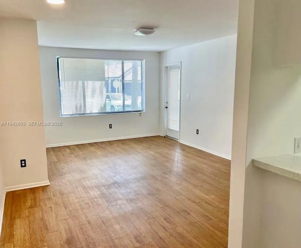 4421 W Mcnab Road Pompano Beach FL 33069