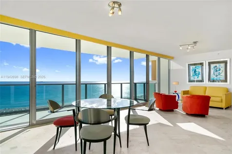 1455 Ocean Drive Miami Beach FL 33139