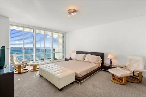 1455 Ocean Drive Miami Beach FL 33139