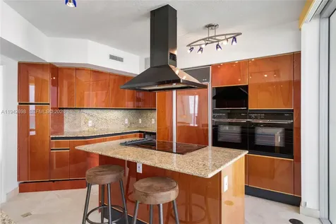 1455 Ocean Drive Miami Beach FL 33139