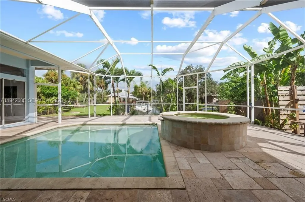 1981 Carbonata Drive Other City - In The State Of Florida FL 33920