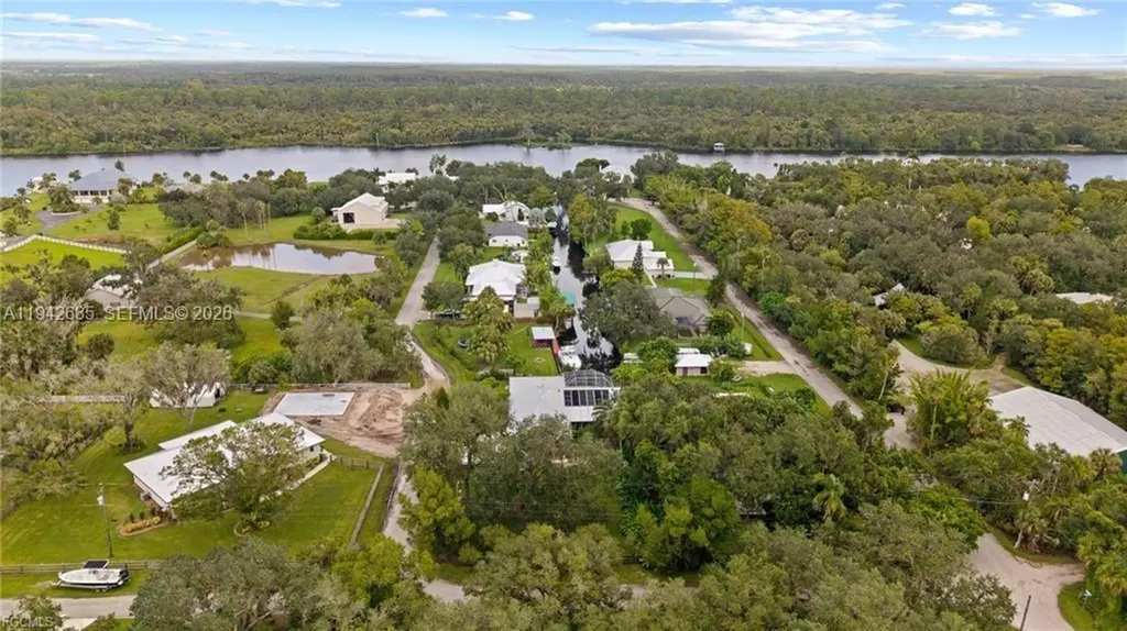 1981 Carbonata Drive Other City - In The State Of Florida FL 33920