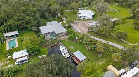 1981 Carbonata Drive Other City - In The State Of Florida FL 33920