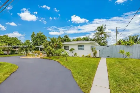 1320 NE 27th Avenue Pompano Beach FL 33062