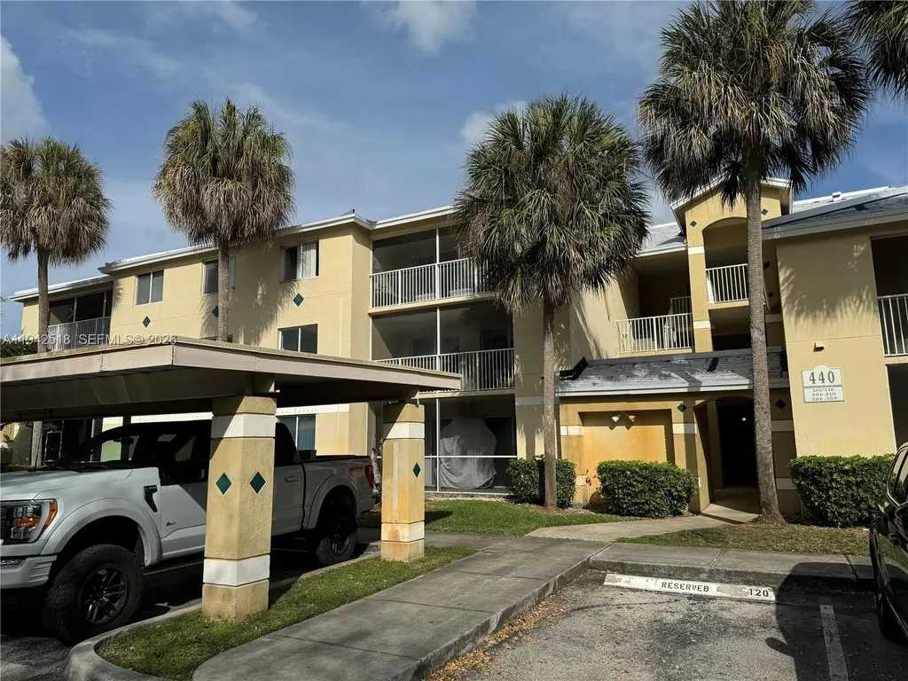 440 S Park Road Hollywood FL 33021