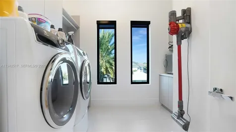 510 NE 4th Lane Boca Raton FL 33432