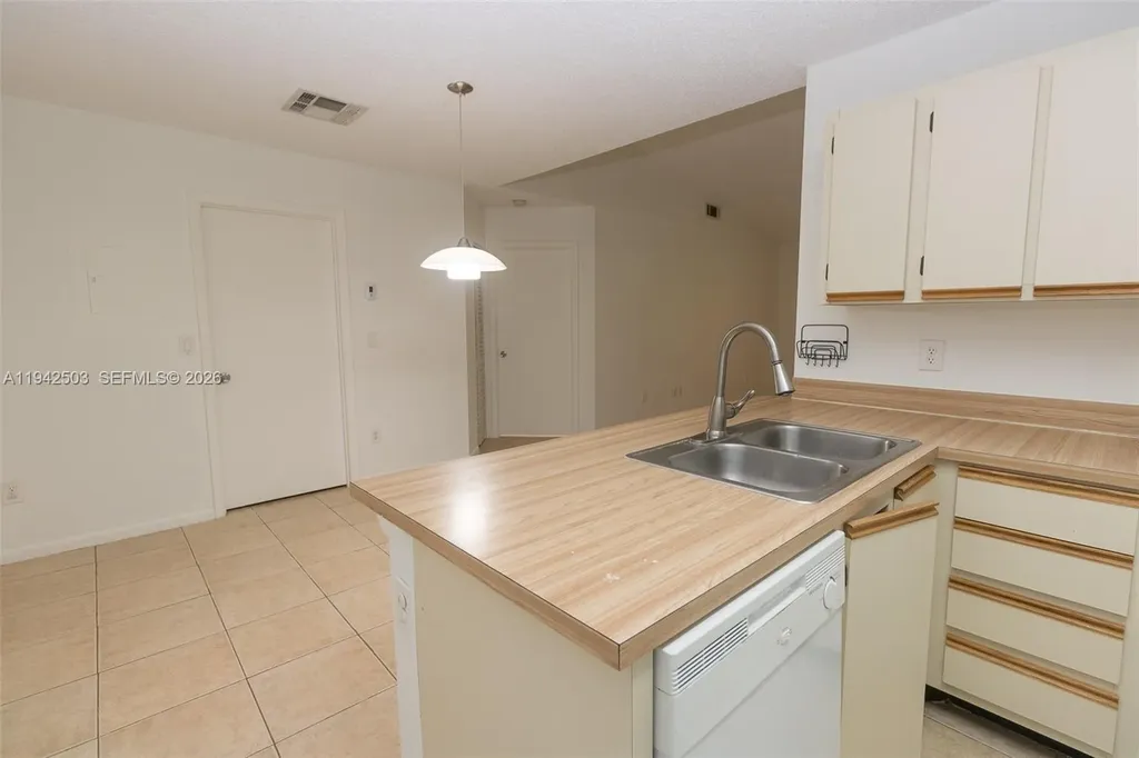 18328 NW 68th Avenue Hialeah FL 33015