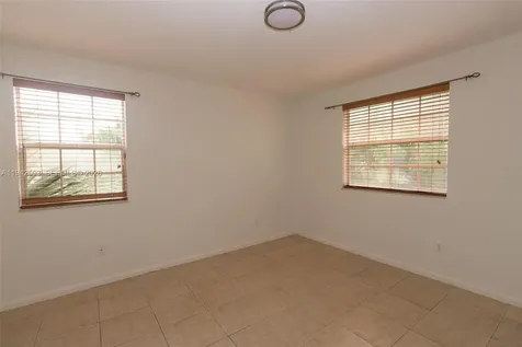 18328 NW 68th Avenue Hialeah FL 33015