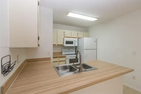 18328 NW 68th Avenue Hialeah FL 33015