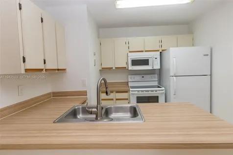 18328 NW 68th Avenue Hialeah FL 33015