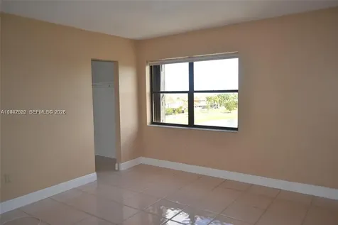 10155 NW 9th Street Circle Miami FL 33172