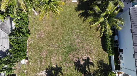 2511 NE 48th Court Lighthouse Point FL 33064