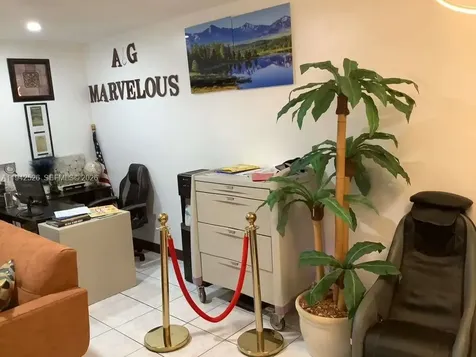 6706 Inwood North Lauderdale FL 33068