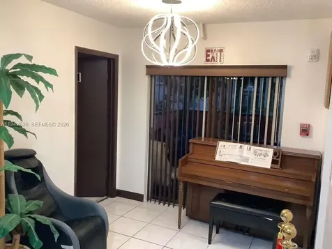 6706 Inwood North Lauderdale FL 33068