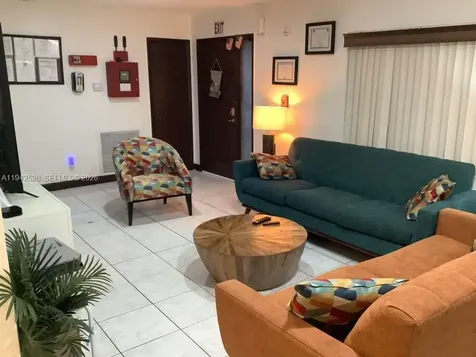 6706 Inwood North Lauderdale FL 33068