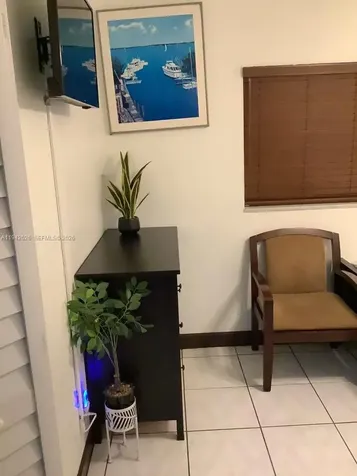 6706 Inwood North Lauderdale FL 33068