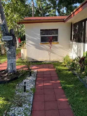 6706 Inwood North Lauderdale FL 33068
