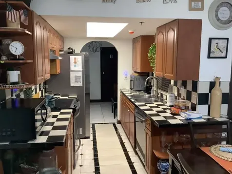 6706 Inwood North Lauderdale FL 33068