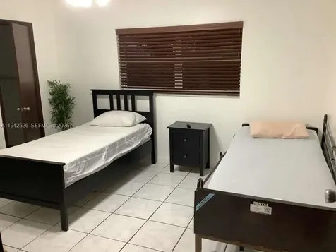 6706 Inwood North Lauderdale FL 33068