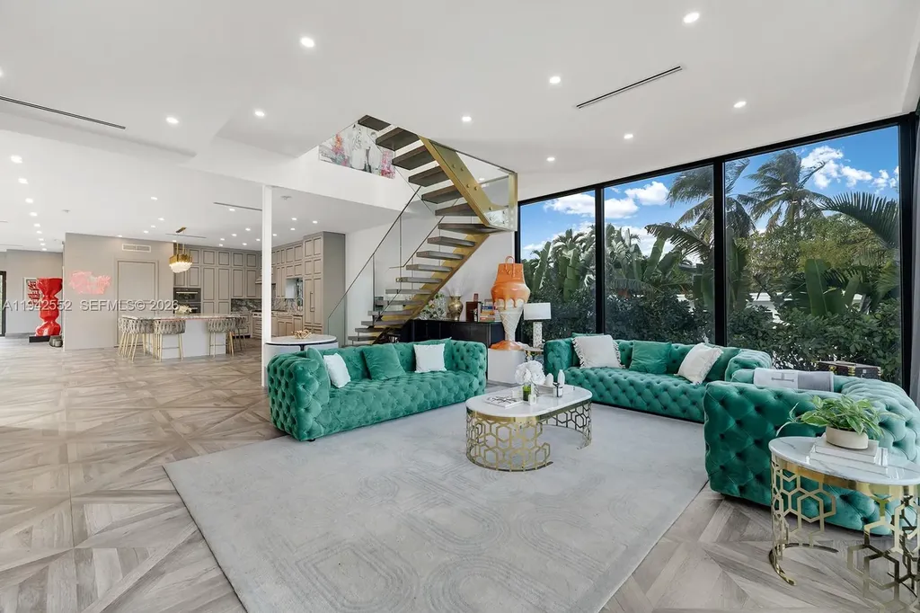 8005 Noremac Avenue Miami Beach FL 33141