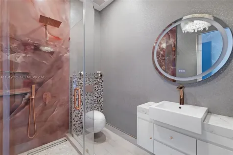8005 Noremac Avenue Miami Beach FL 33141