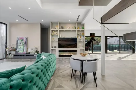 8005 Noremac Avenue Miami Beach FL 33141