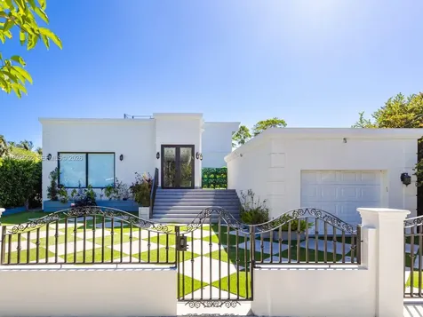 8005 Noremac Avenue Miami Beach FL 33141