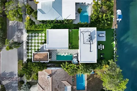 8005 Noremac Avenue Miami Beach FL 33141