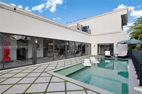 8005 Noremac Avenue Miami Beach FL 33141