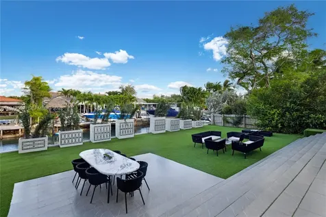 8005 Noremac Avenue Miami Beach FL 33141