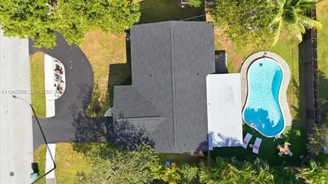 3958 NW 19th Avenue Oakland Park FL 33309