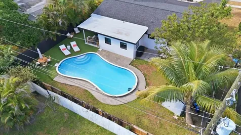 3958 NW 19th Avenue Oakland Park FL 33309