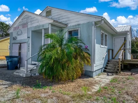 3603 Kenilworth Boulevard Sebring FL 33870