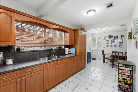 2818 SW 2nd Street Miami FL 33135