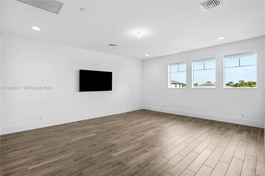 9281 Coral Isles Circle Palm Beach Gardens FL 33412
