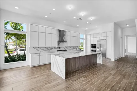 9281 Coral Isles Circle Palm Beach Gardens FL 33412