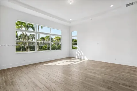 9281 Coral Isles Circle Palm Beach Gardens FL 33412